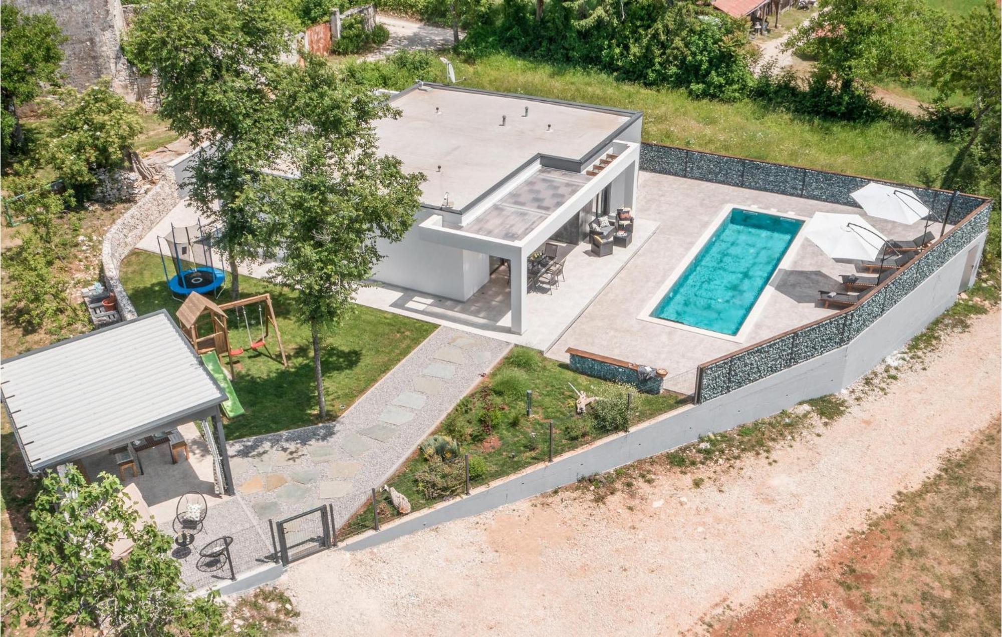 Beautiful Home In Tinjan With Jacuzzi Exterior foto